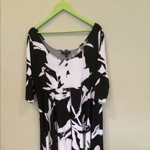 Lane Bryant Black & White Swing dress 18/20